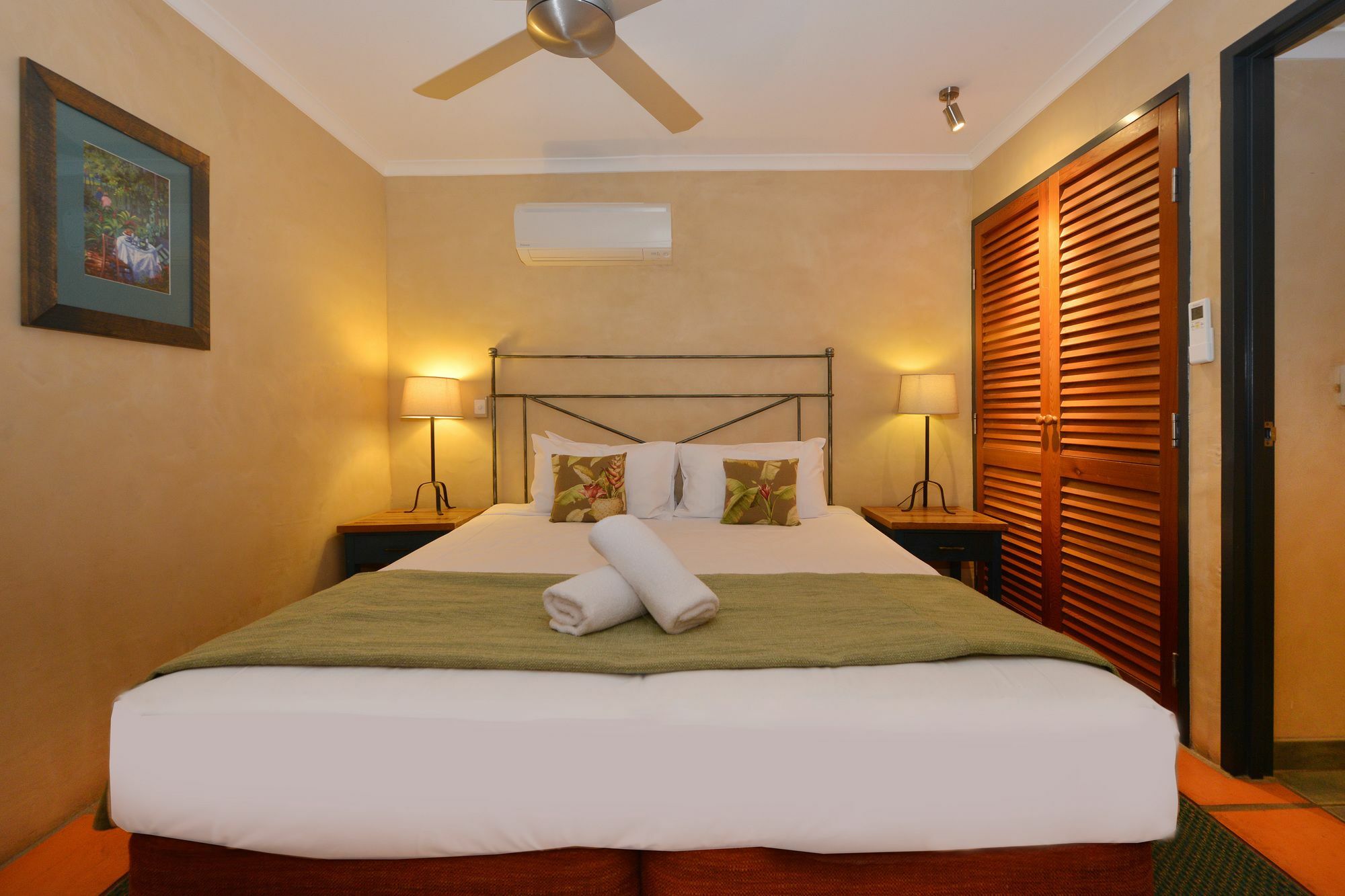 Seascape Apartments At Villa San Michele Port Douglas Dış mekan fotoğraf